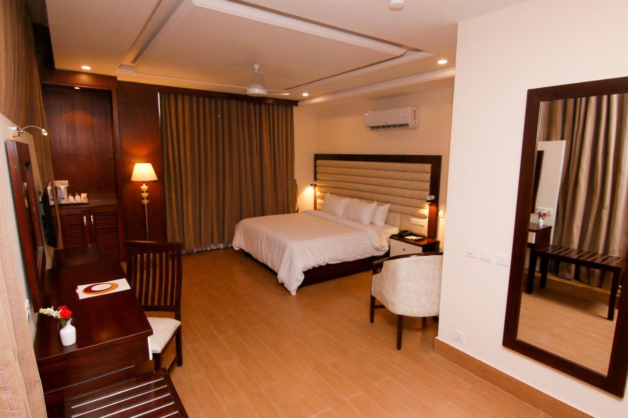 Hotel One Rahim Yar Khan Club Road Luaran gambar